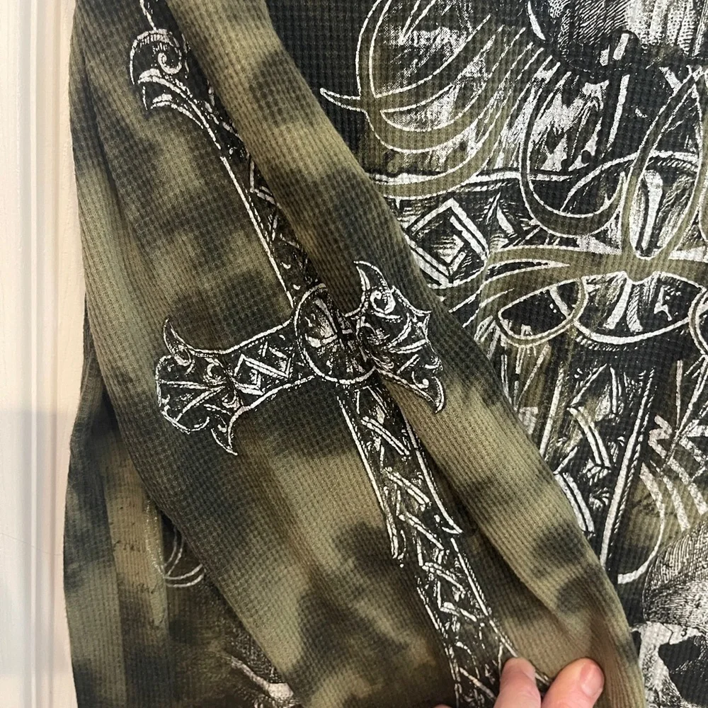 MMA ELITE Men's Edgy Skull Graphic Long Sleeve Shirt - OD Green - Picture 2 of 5